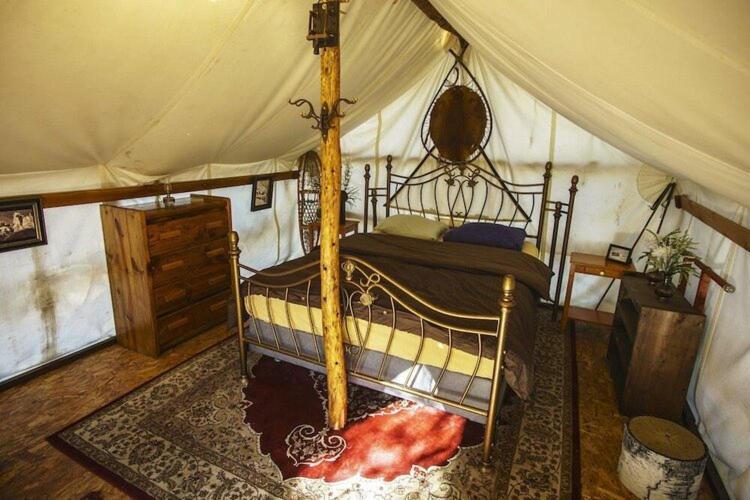 Sven'S Basecamp Hostel Фэрбанкс Экстерьер фото