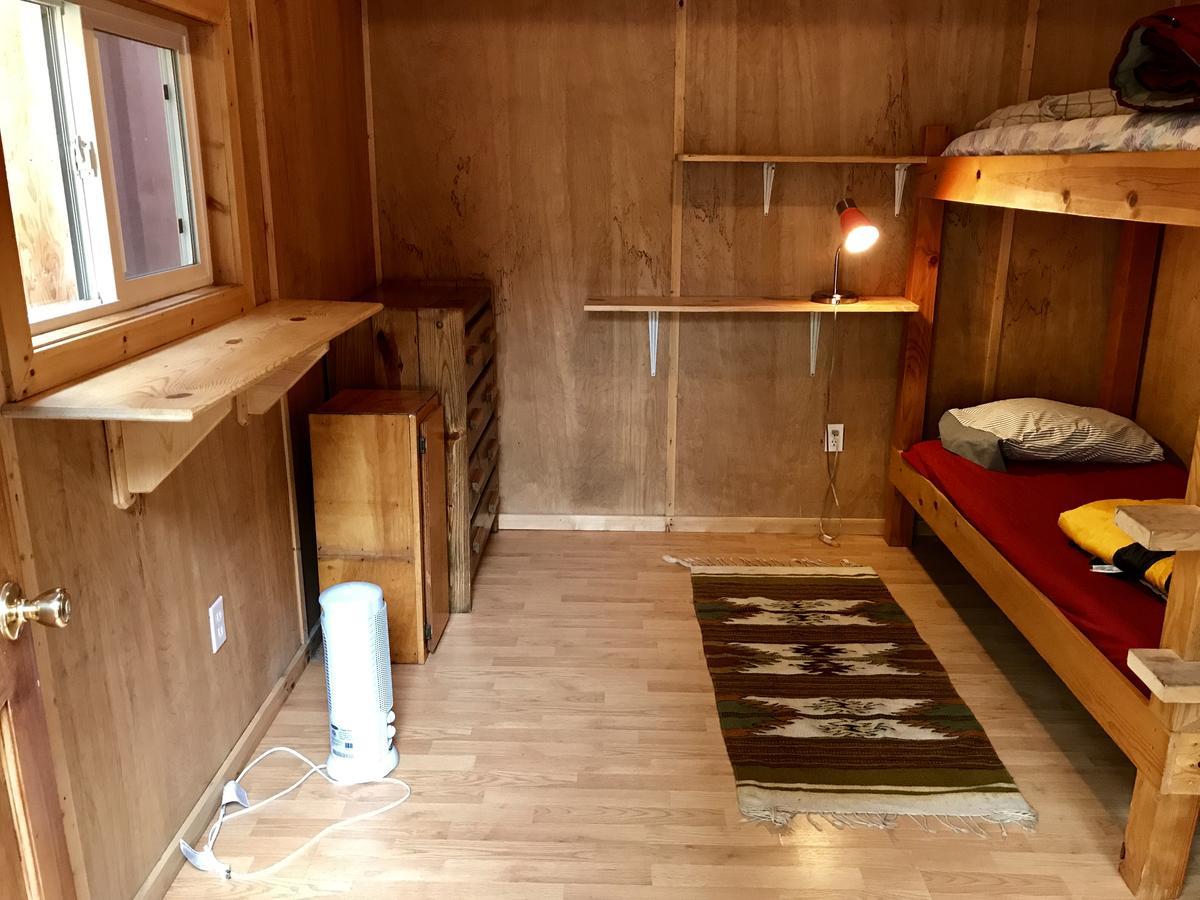 Sven'S Basecamp Hostel Фэрбанкс Экстерьер фото
